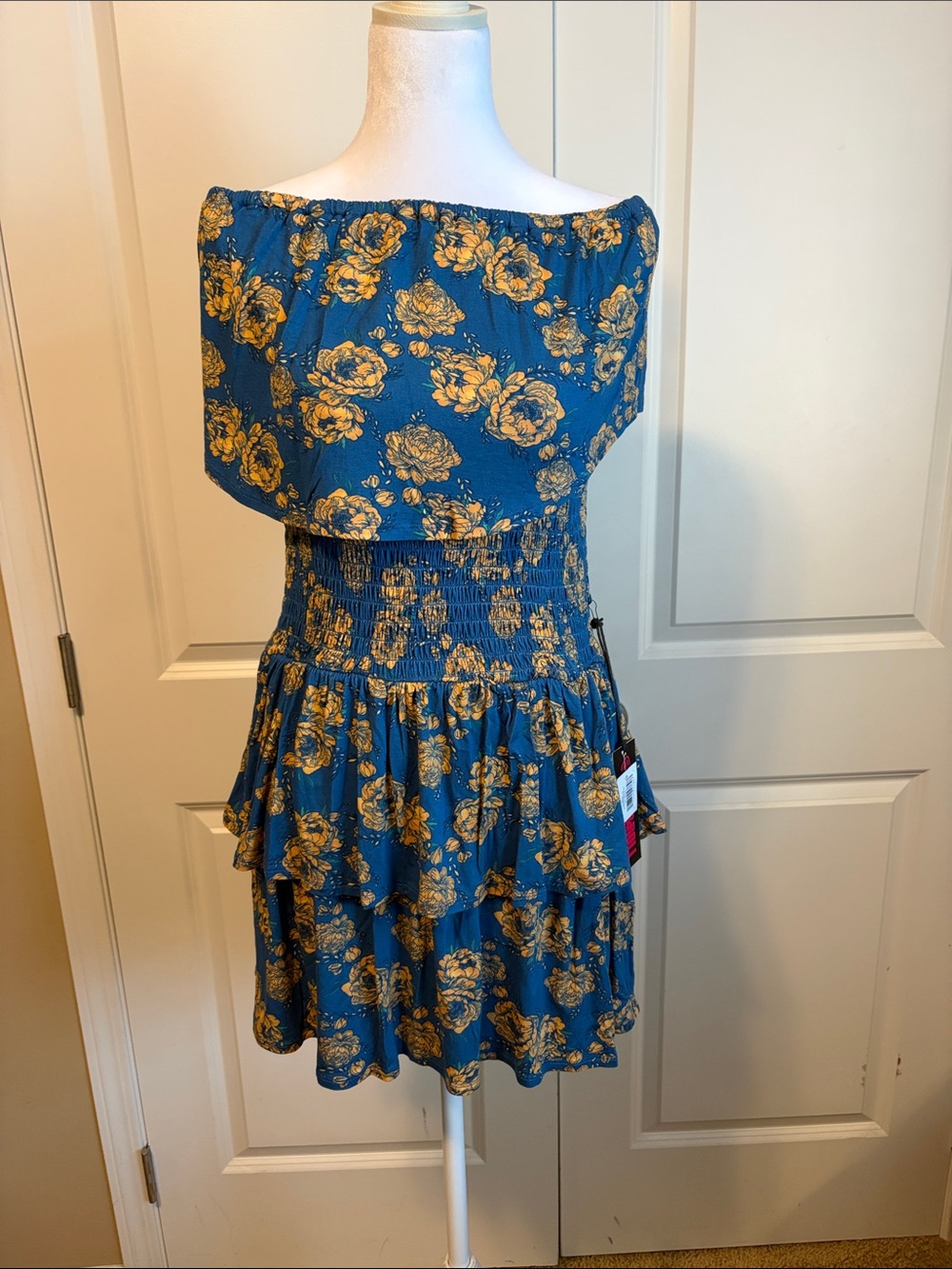 Rock & Roll Cowgirl Blue Floral Off-Shoulder Midi Dress with Yellow Roses